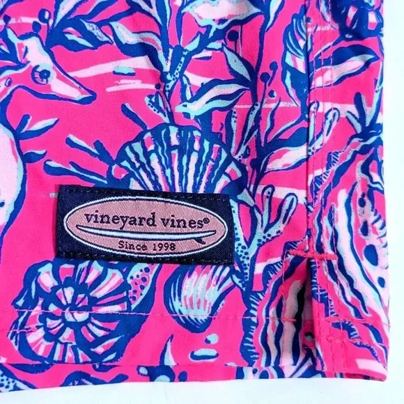 Vineyard Vines 5 Inch Printed Chappy Swim Trunks Size XL Pink Blue Seahorses